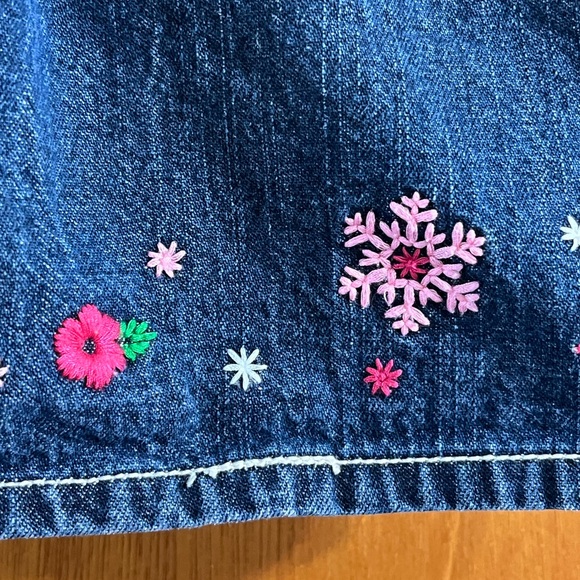 Vintage OshKosh B’gosh Girl’s Pink Snowflake Embroidered Denim Overall Dress - Picture 9 of 12